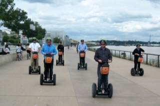  Segway a la orilla del agua 